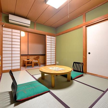 Kusatsu Onsen Ryokufutei Ryokan Esterno foto
