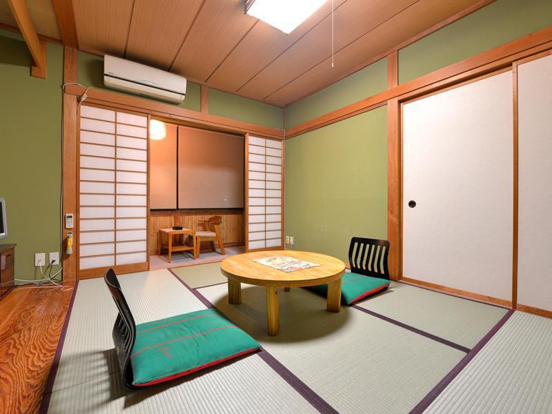 Kusatsu Onsen Ryokufutei Ryokan Esterno foto